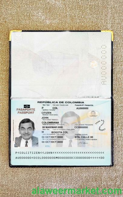 Colombia passport (2018-present) photo look